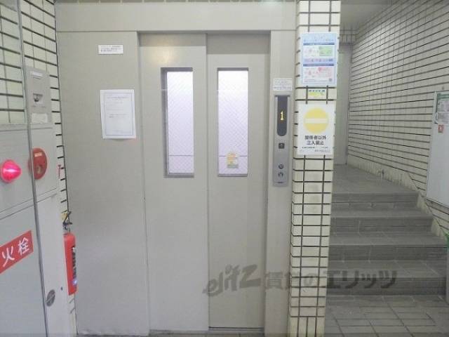 エレベーター