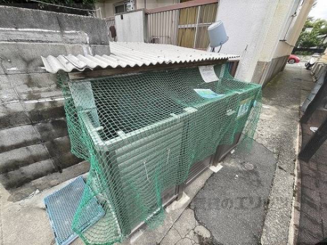 ゴミ置き場