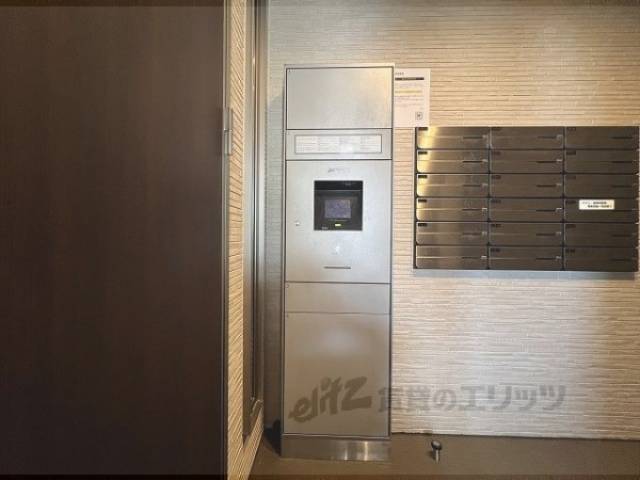 宅配ボックス