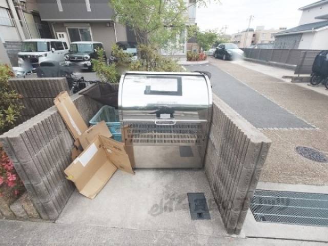ゴミ置き場