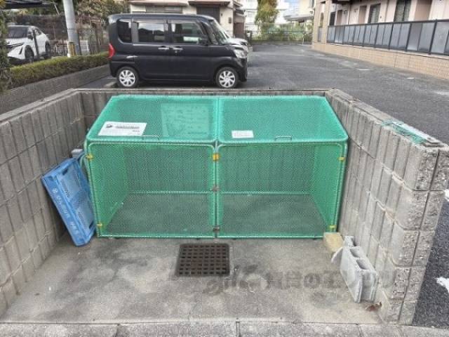 ゴミ置き場