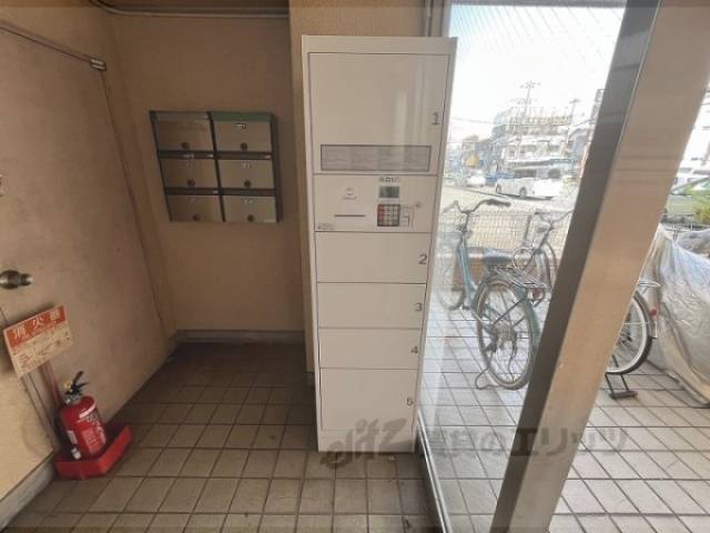 宅配ボックス