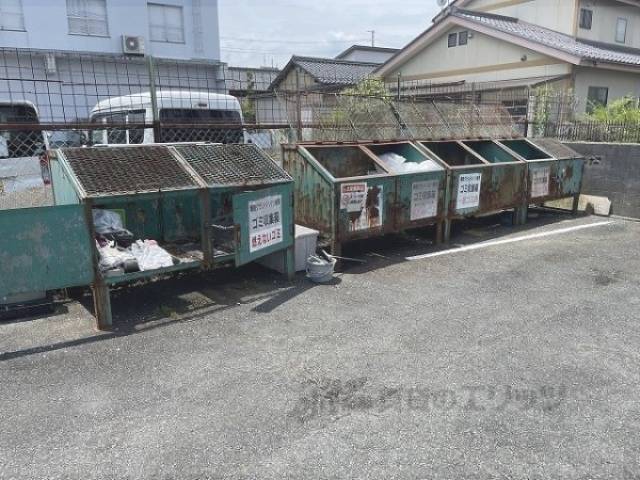 ゴミ置き場