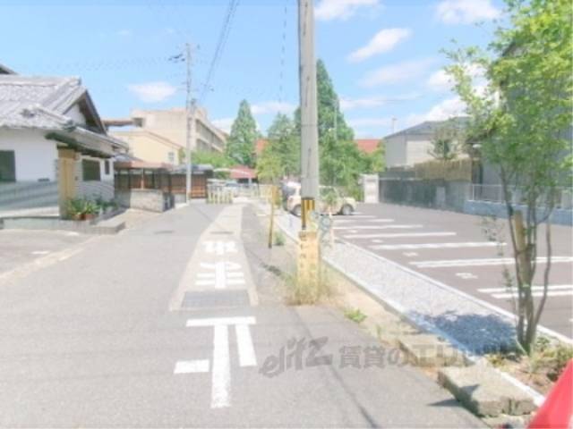 駐車場側道路