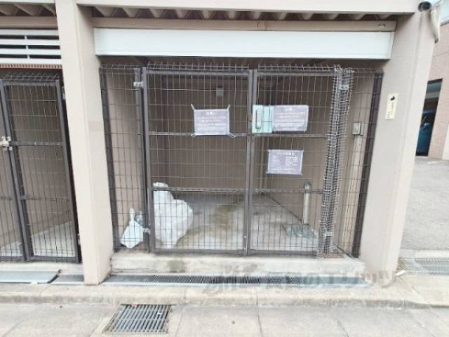 ゴミ置き場
