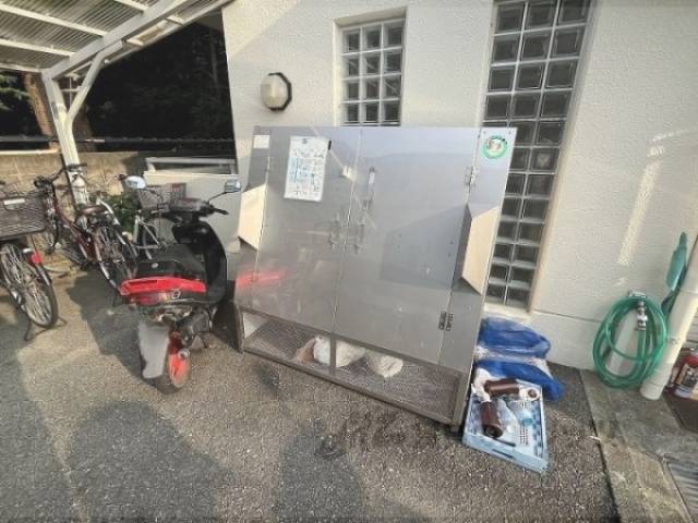 ゴミ置き場
