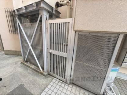ゴミ置き場