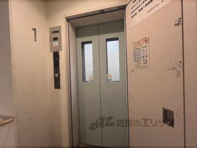 エレベーター