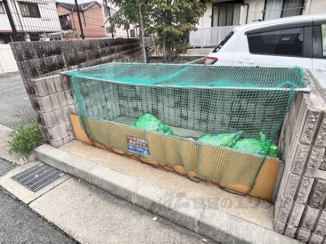 ゴミ置き場