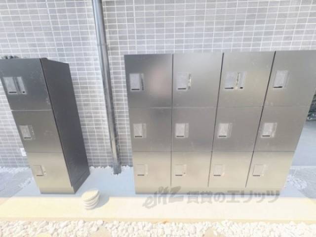 宅配ボックス