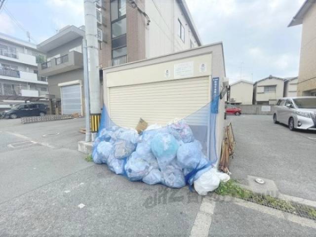 ゴミ置き場