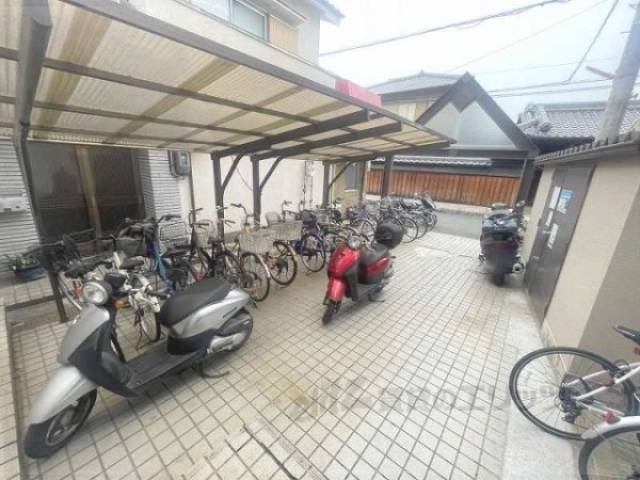 駐輪場