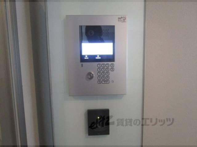 エントランス　インターホン
