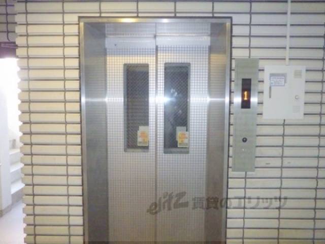 エレベーター