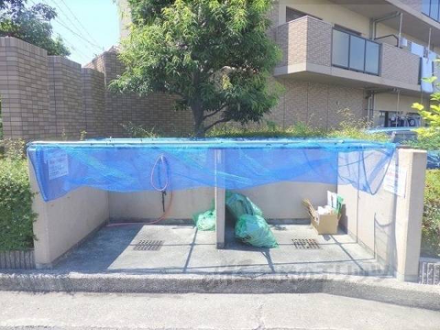 ゴミ置き場