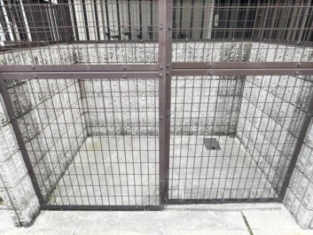 ゴミ置き場