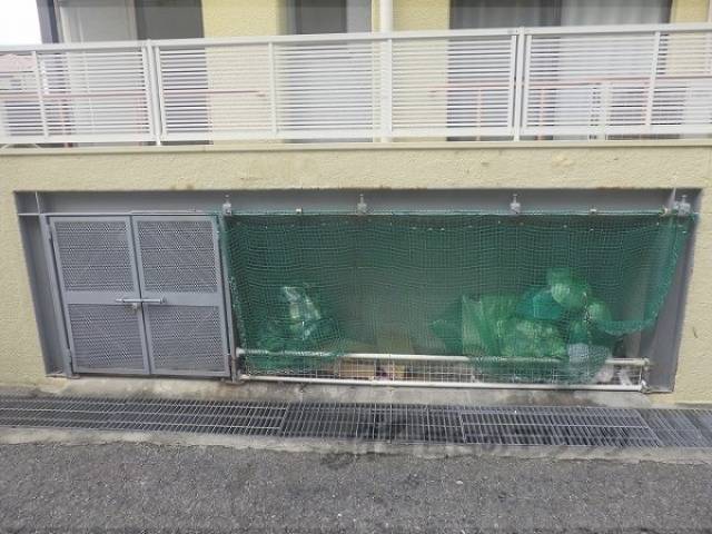 ゴミ置き場