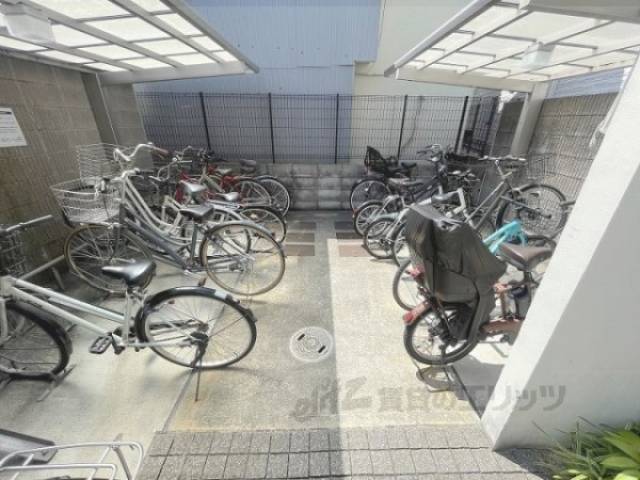 駐輪場