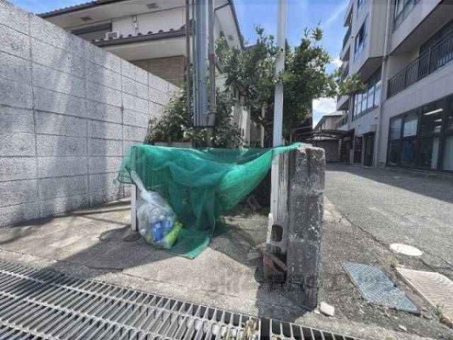 ゴミ置き場