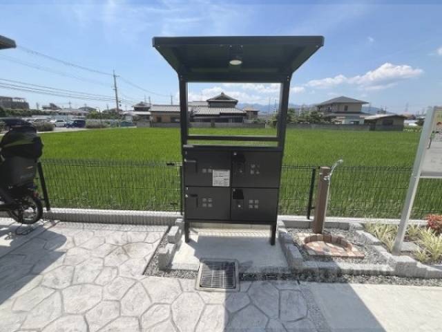 宅配ボックス