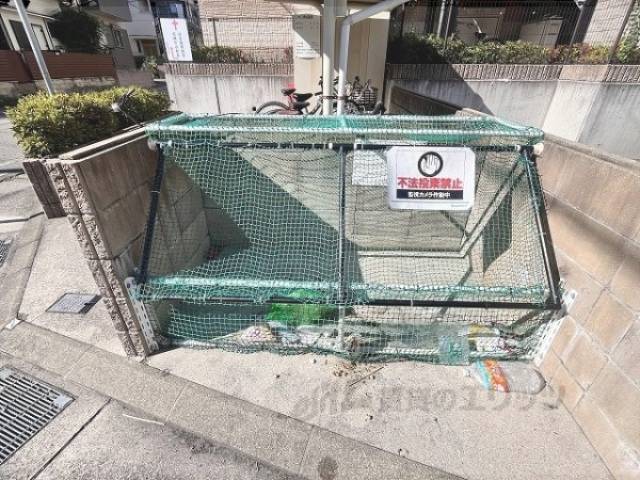 ゴミ置き場