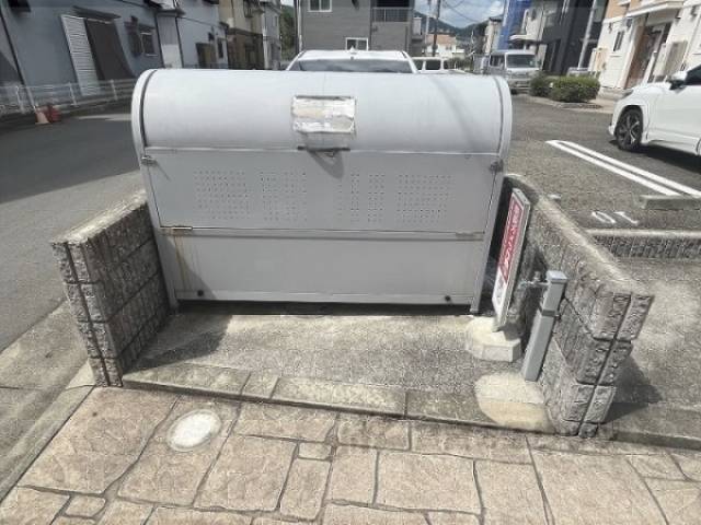 ゴミ置き場
