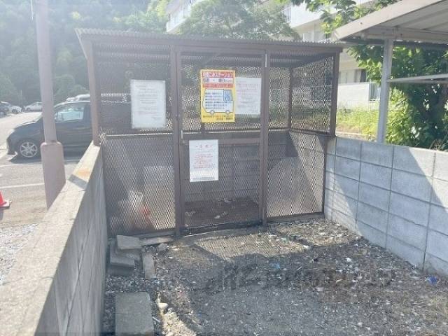 ゴミ置き場