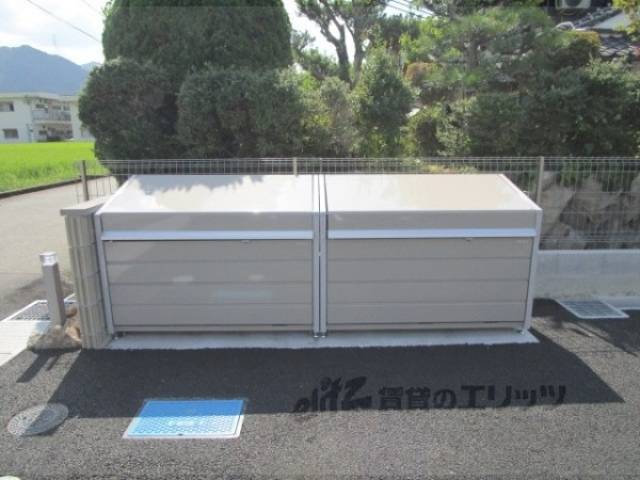 ゴミ置き場