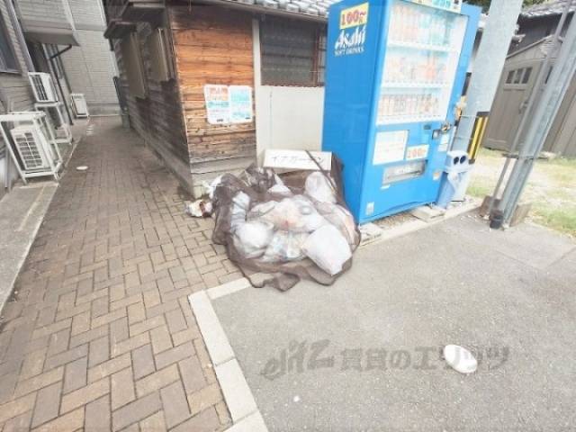 ゴミ置き場