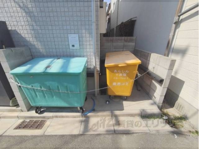 ゴミ置き場