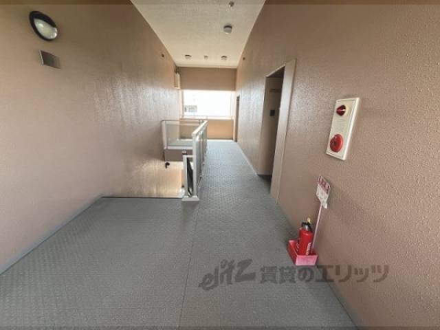 廊下　3階