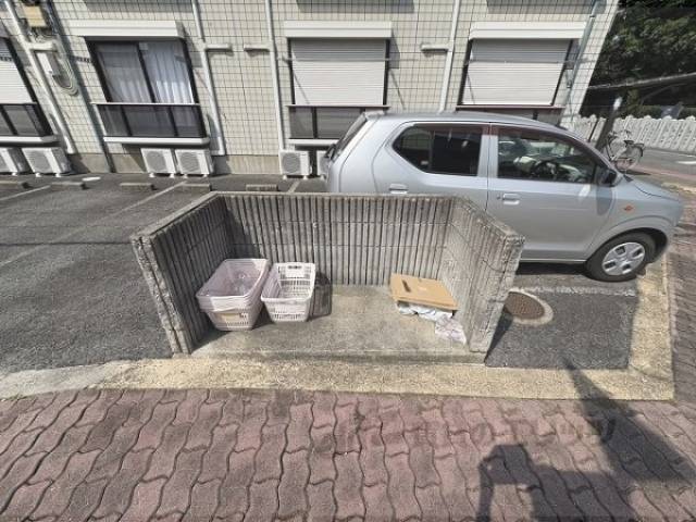 ゴミ置き場