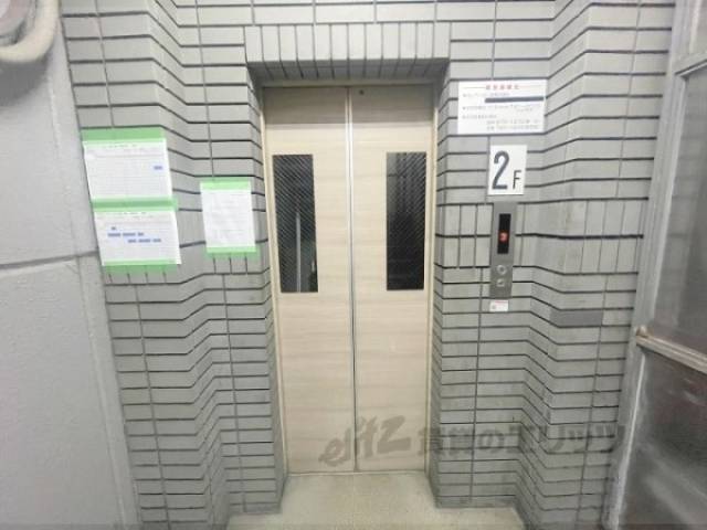 エレベーター