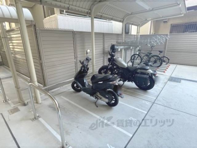 バイク置き場