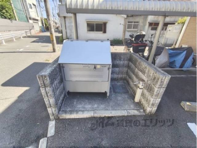 ゴミ置き場