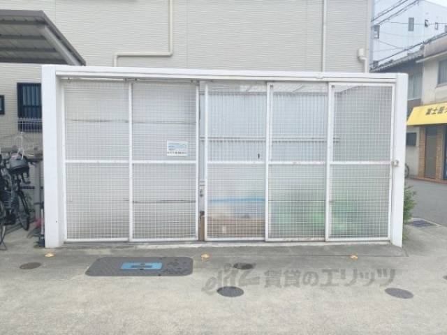 ゴミ置き場