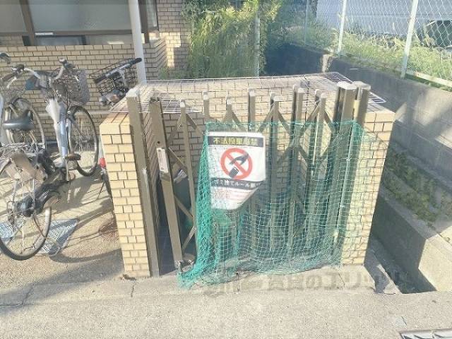 ゴミ置き場