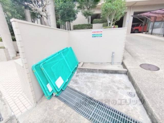 ゴミ置き場