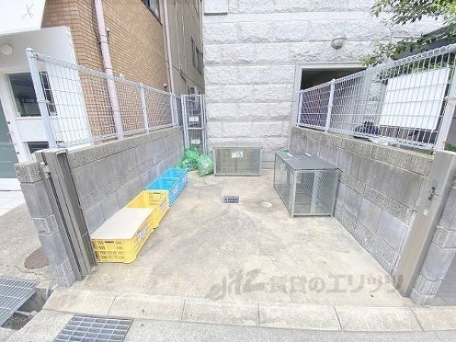 ゴミ置き場