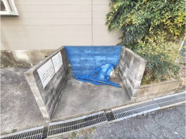 ゴミ置き場