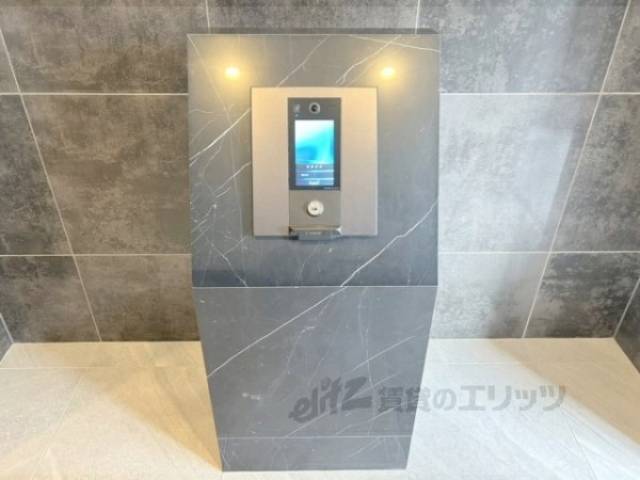 エントランス　建築中です。