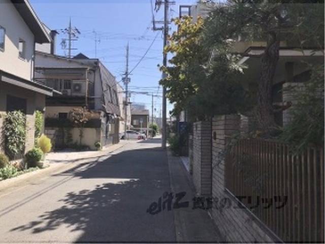 前面道路　南向き