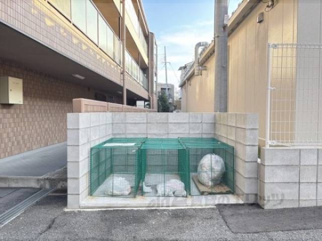 ゴミ置き場