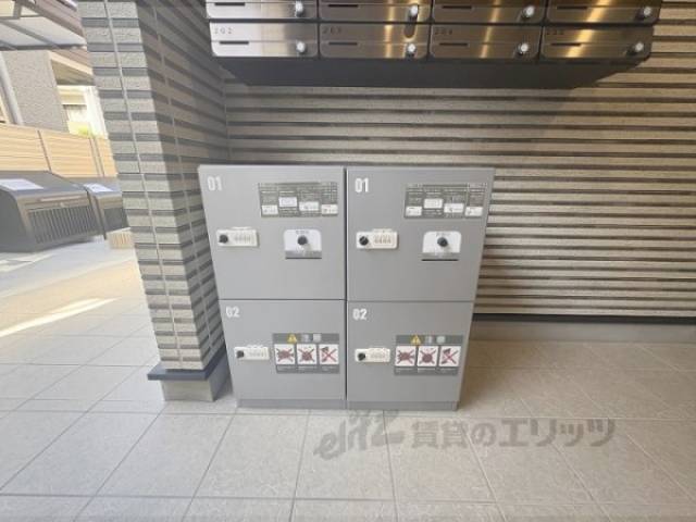 宅配ボックス
