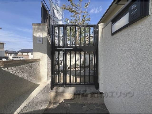 門