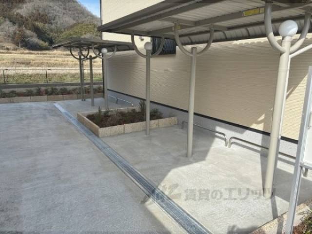 ゴミ置き場　駐輪場予定