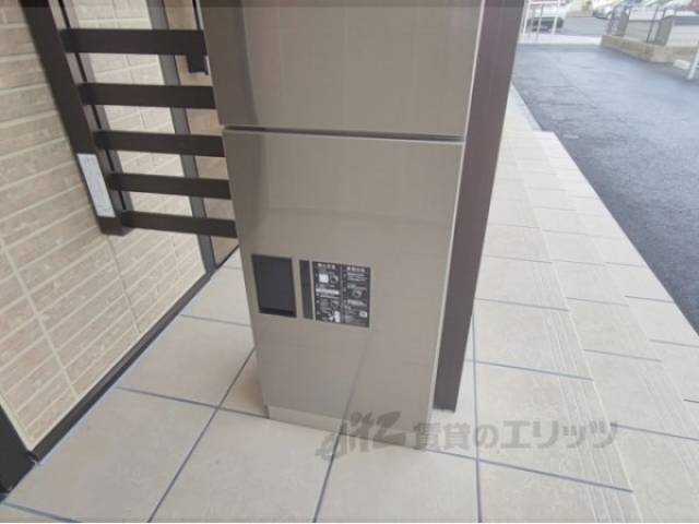 宅配ボックス