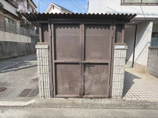 ゴミ置き場
