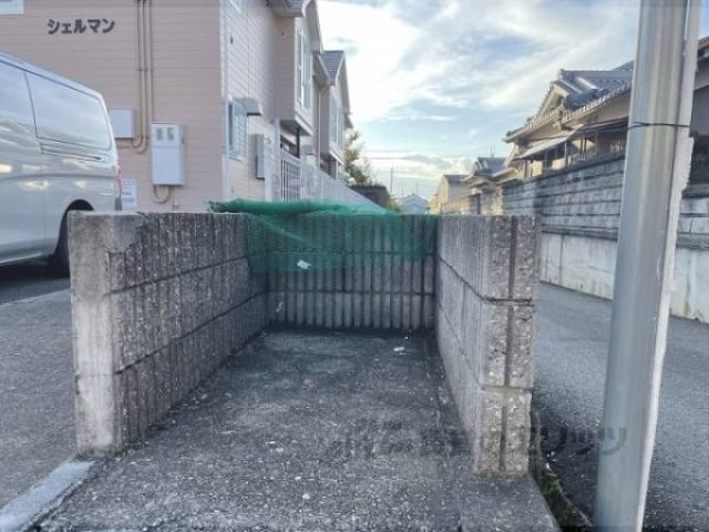 ゴミ置き場