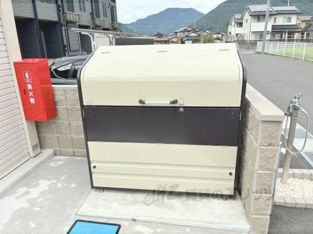 ゴミ置き場